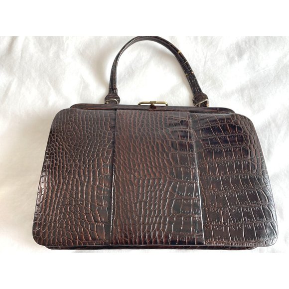 Vintage Womens Alligator Handbag Size-13" x 10" x 3". strap drop 6" - Picture 9 of 12
